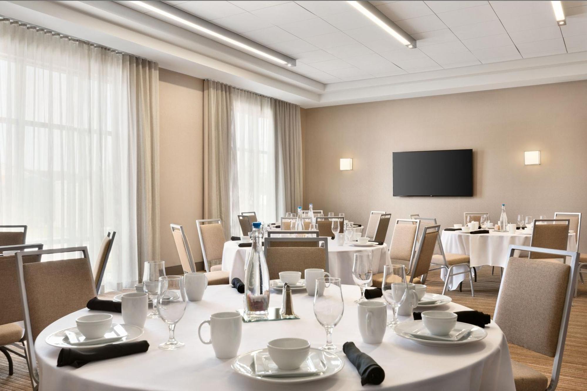 Four Points By Sheraton Fargo Medical Center מראה חיצוני תמונה
