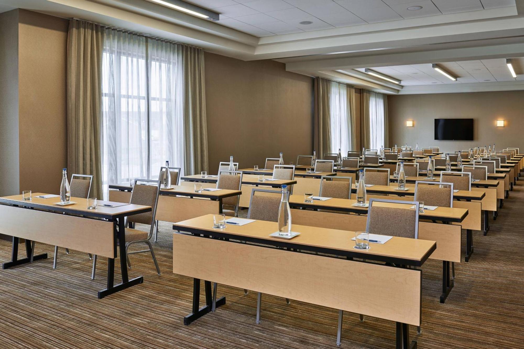 Four Points By Sheraton Fargo Medical Center מראה חיצוני תמונה